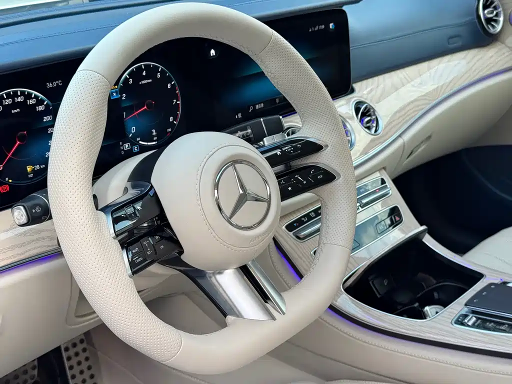Mercedes-Benz E-Class 2021 — фото 8