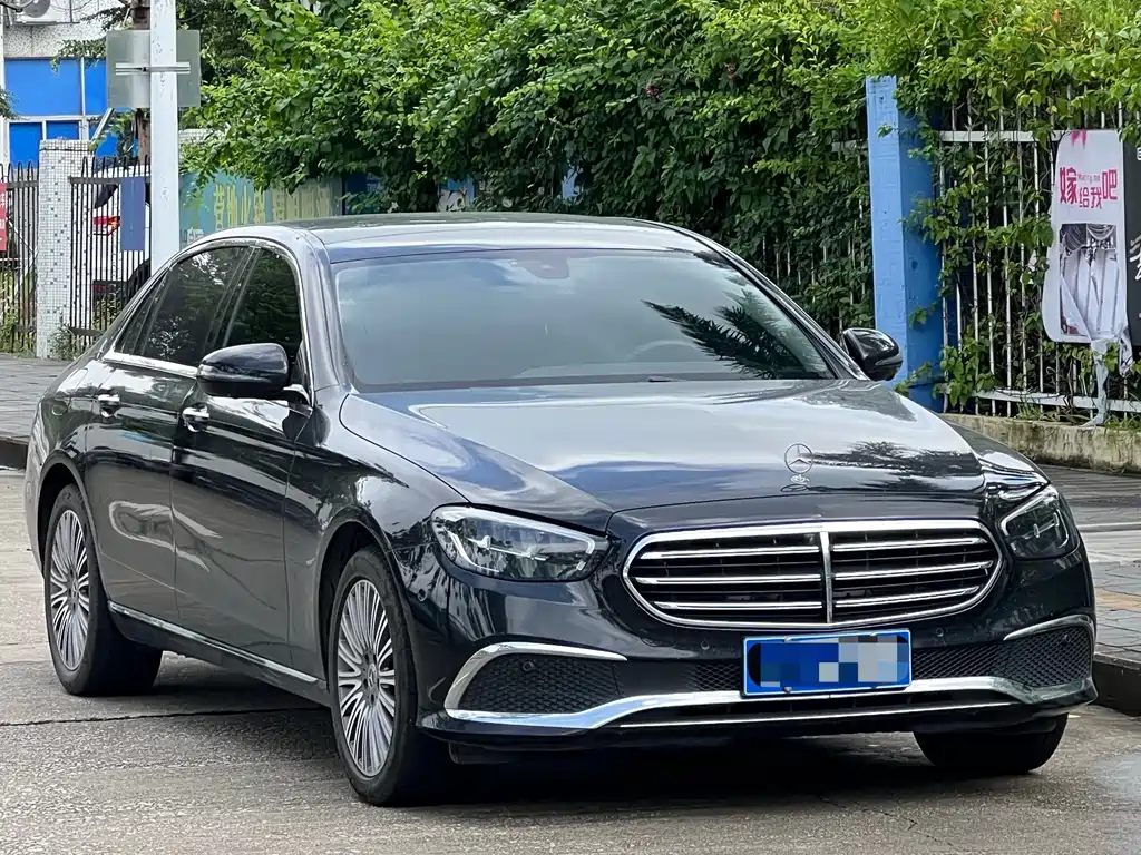 Mercedes-Benz E-Class 2023 — фото 3