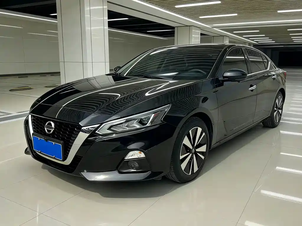 Nissan Teana 2022 — фото 1