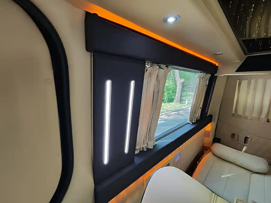Mercedes-Benz Sprinter 2015 — фото 25