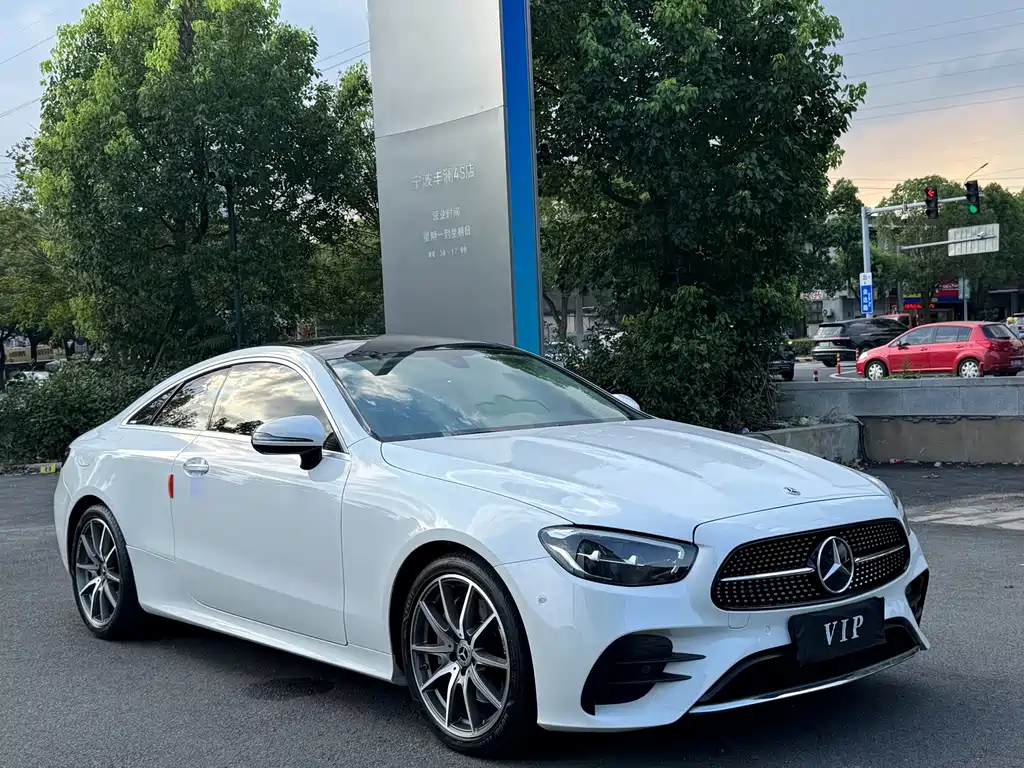 Mercedes-Benz E-Class 2021