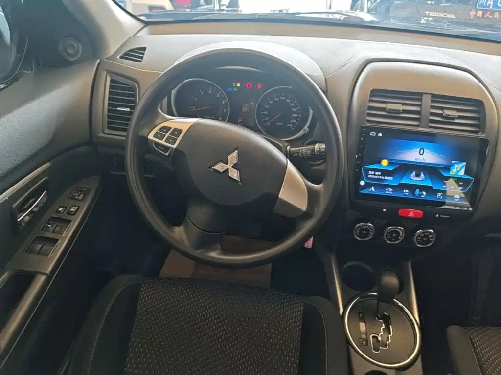 Mitsubishi Jinxuan ASX 2015 — фото 7