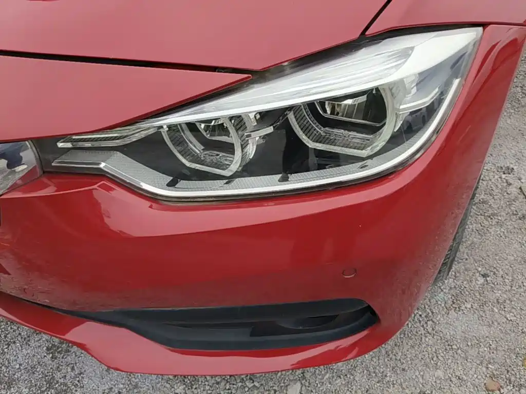 BMW 3 Series 2017 — фото 24