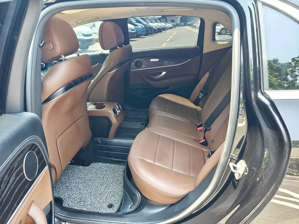 Mercedes-Benz E-Class 2020