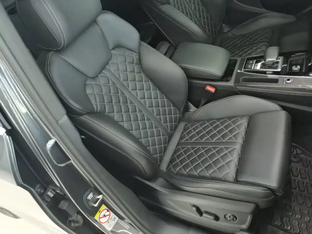 Audi SQ5 2023 — фото 25