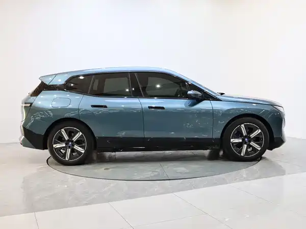 BMW iX 2023