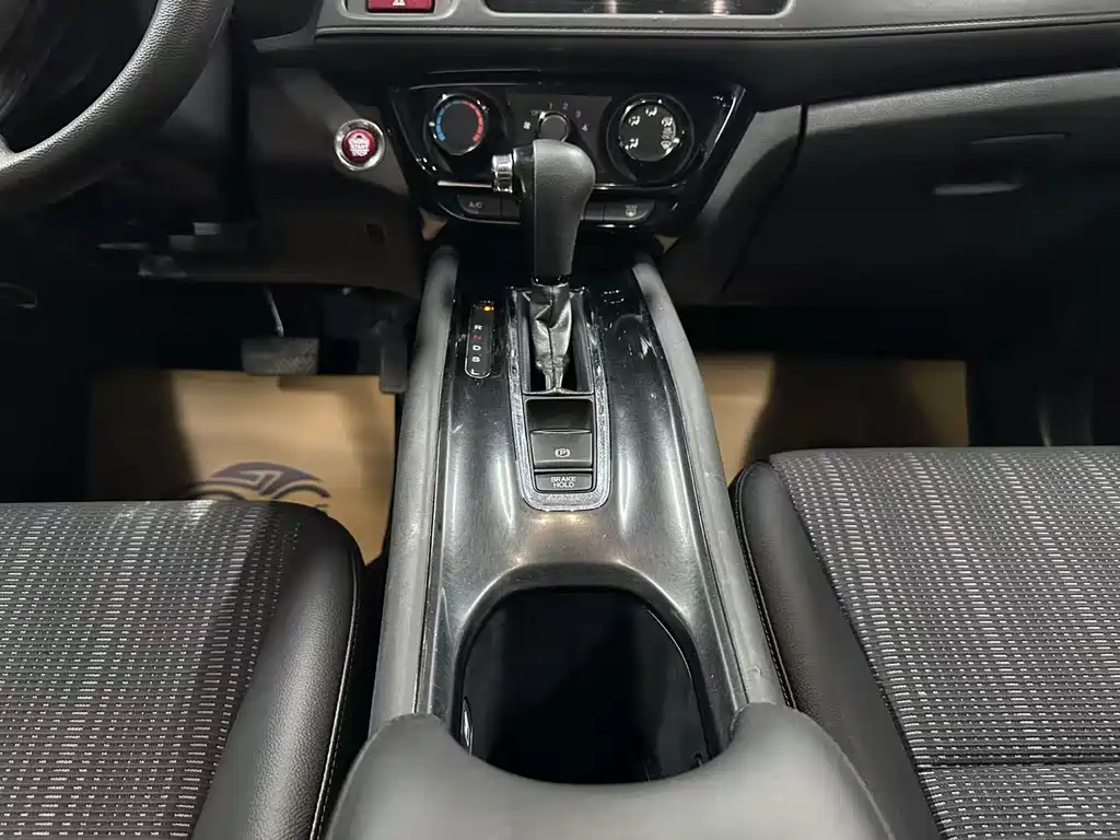 Honda Vezel 2016 — фото 12