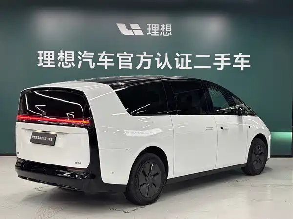 Li Auto MEGA 2024