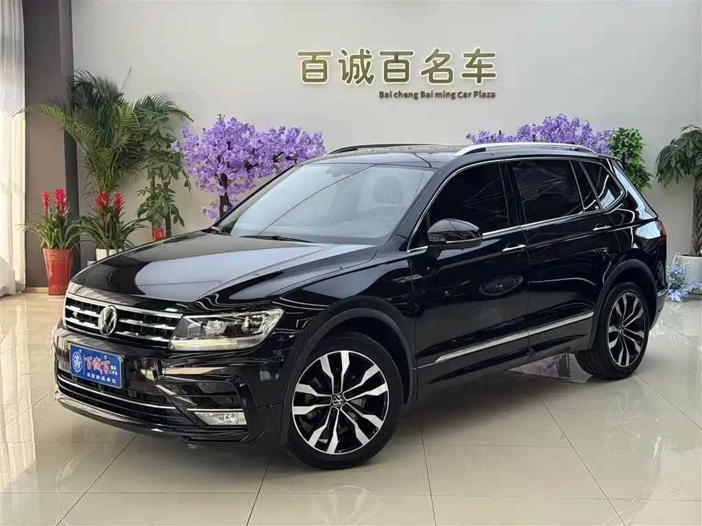 Volkswagen Tiguan L 2021 — фото 1