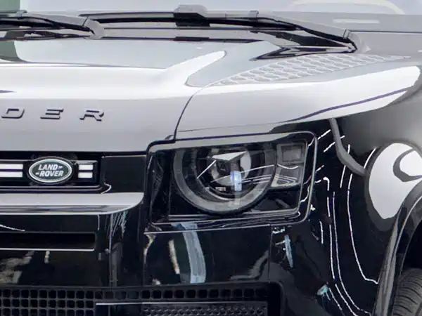 Land Rover Defender 2026