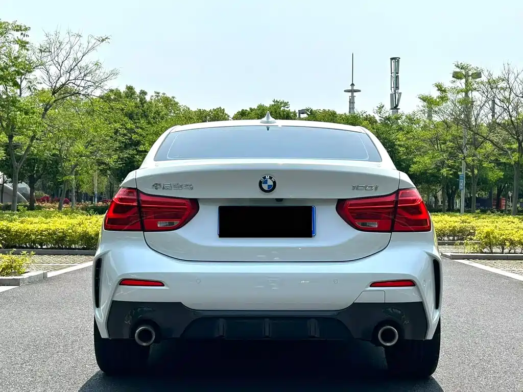 BMW 1 Series 2023