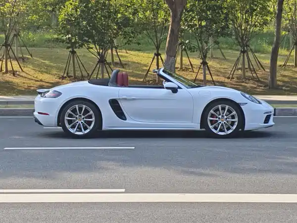 Porsche 718 2017