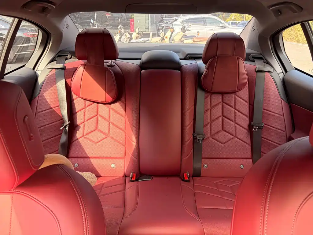 BMW 5 Series 2024