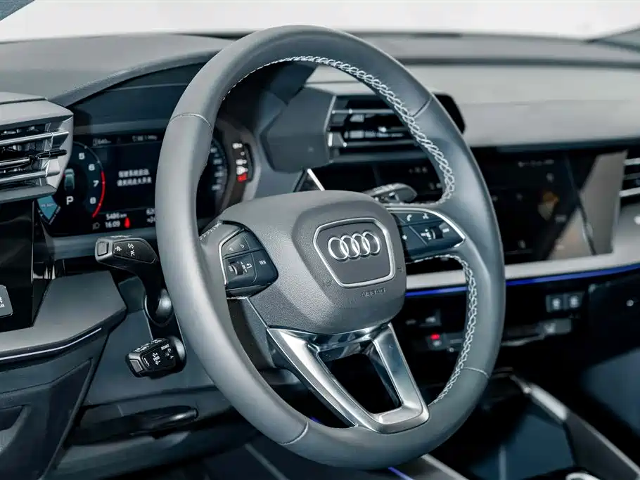 Audi A3 2025 — фото 9