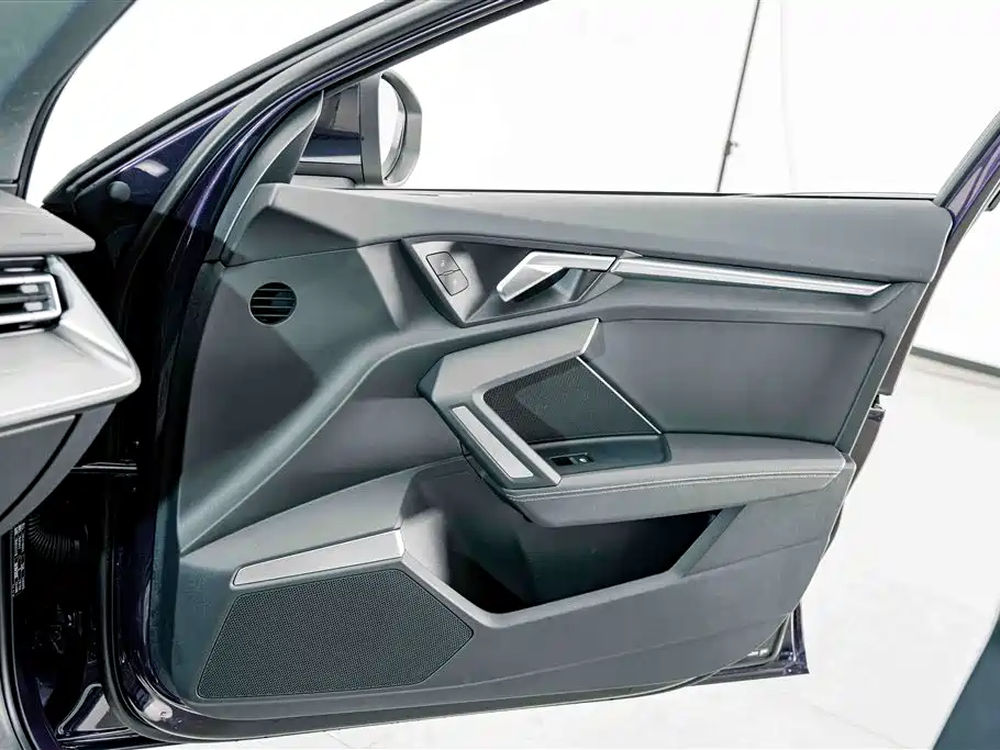Audi A3 2025 — фото 12