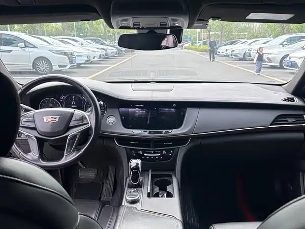 Cadillac CT6 2022