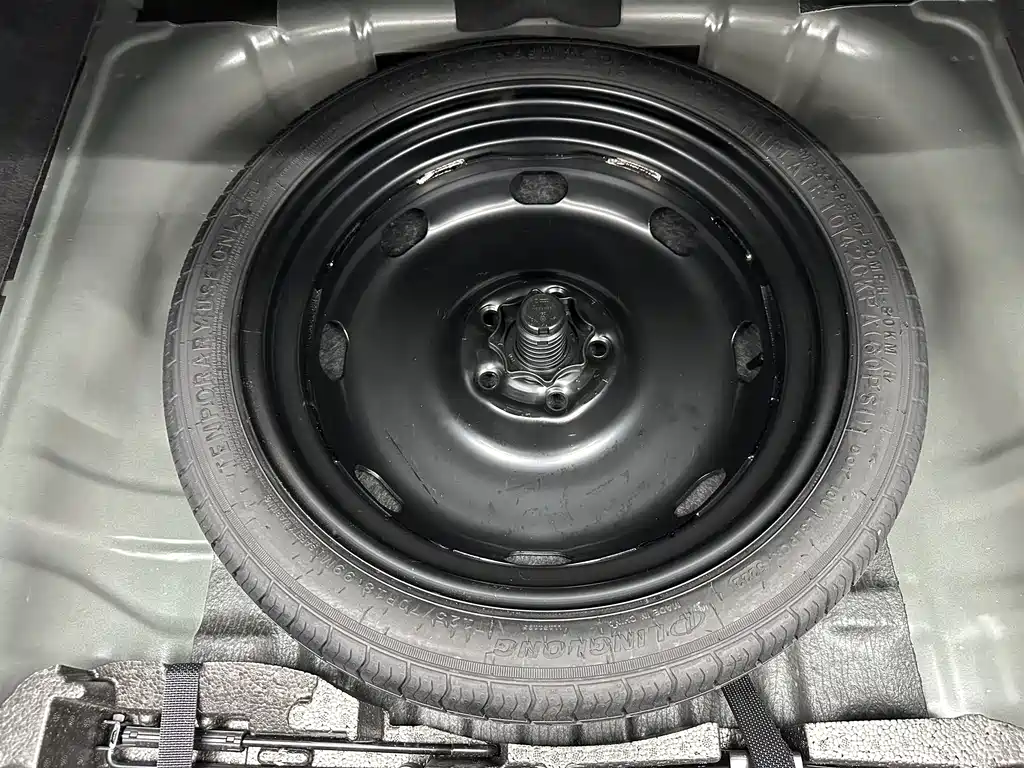 Audi A3 2023 — фото 17