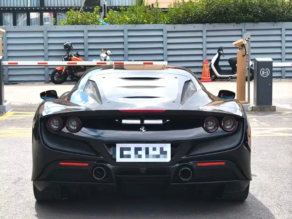 Ferrari F8 2020 — фото 7