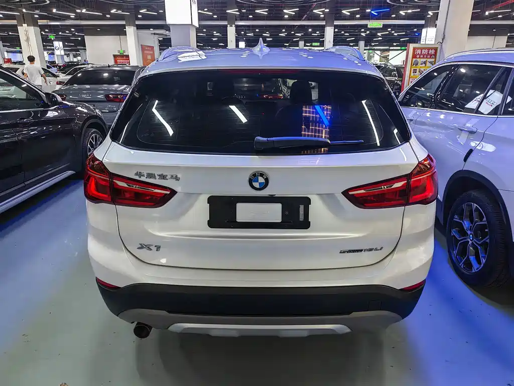 BMW X1 2019 — фото 14