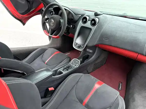 McLaren 570 2017