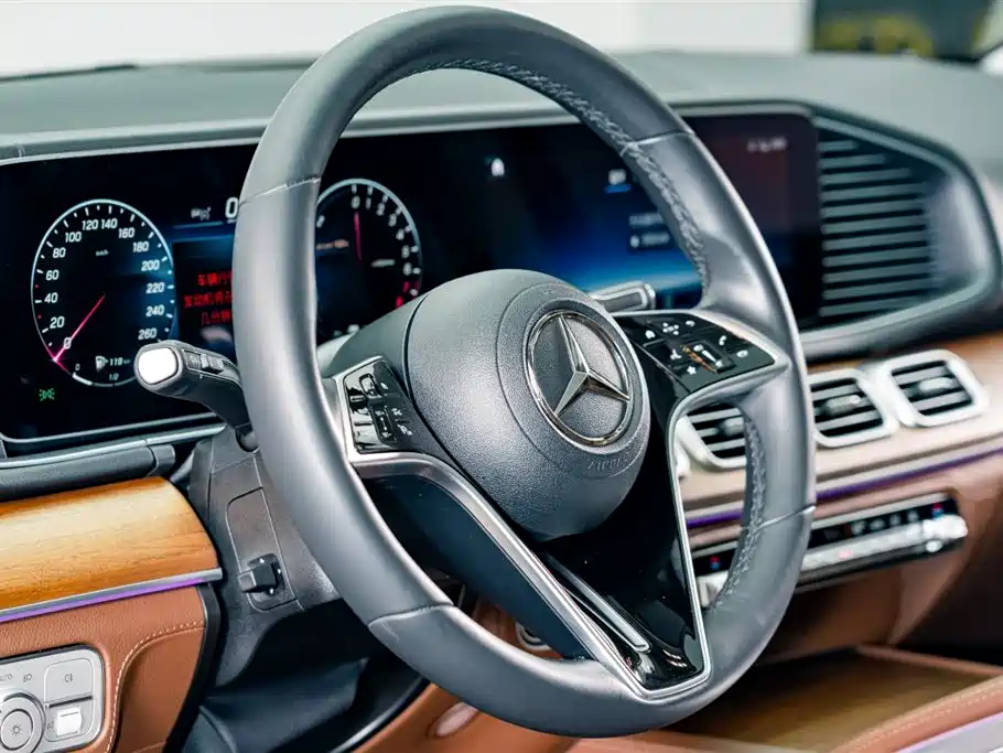 Mercedes-Benz GLE New Energy 2023 — фото 9