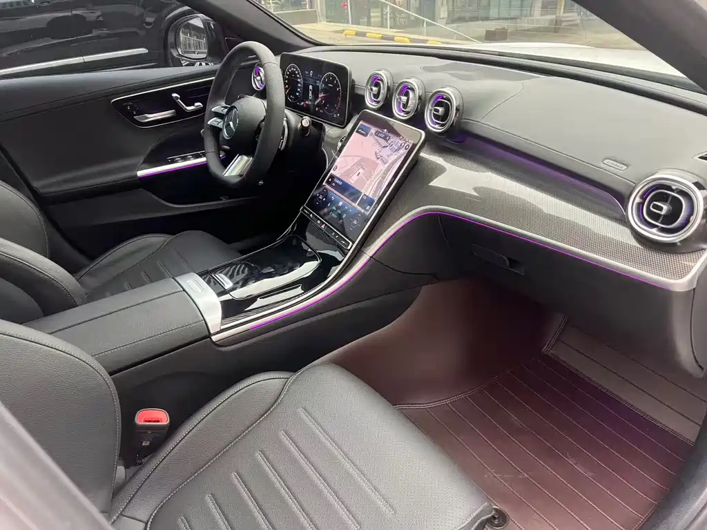 Mercedes-Benz C-Class 2023 — фото 12