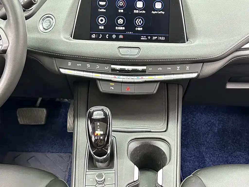 Cadillac XT4 2022 — фото 14