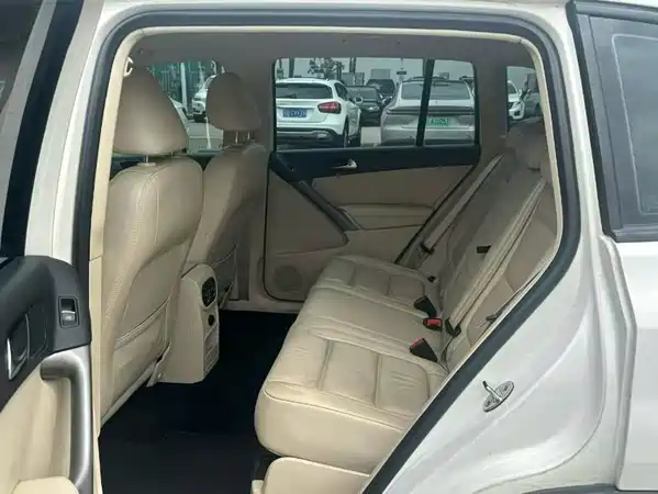 Volkswagen Tiguan 2011