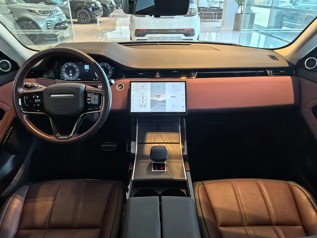 Land Rover Range Rover Evoque 2025 — фото 9