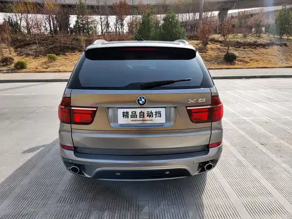 BMW X5 2011