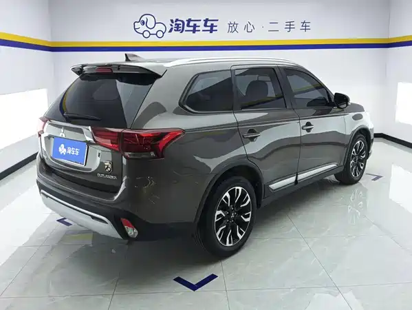 Mitsubishi Outlander 2019