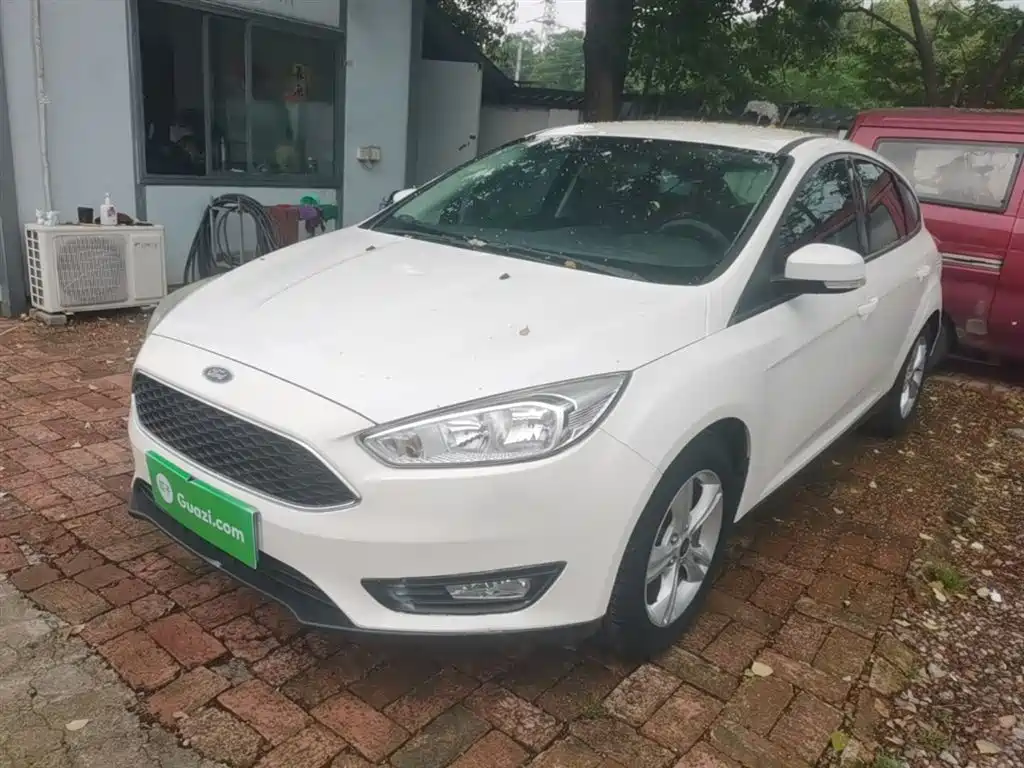 Ford Focus 2016 — фото 1