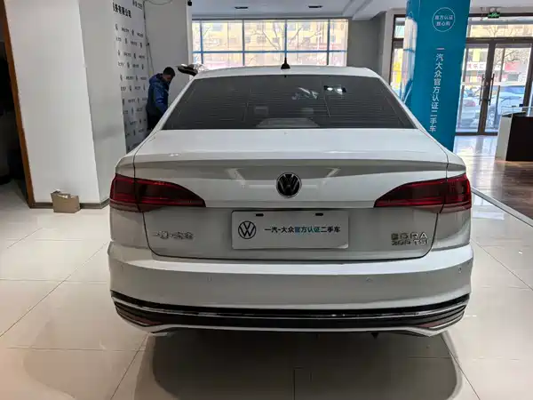 Volkswagen Bora 2023
