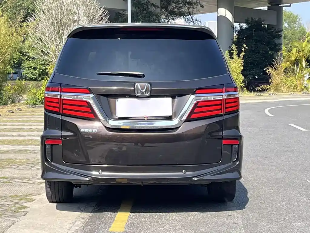 Honda Elysion 2018 — фото 20