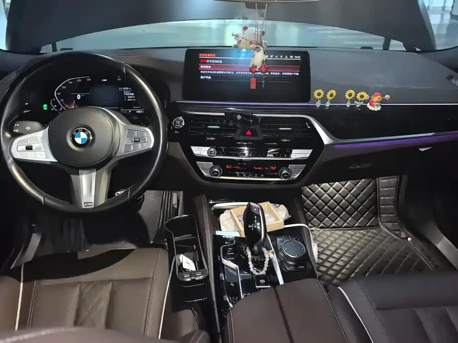 BMW 5 Series 2023 — фото 12
