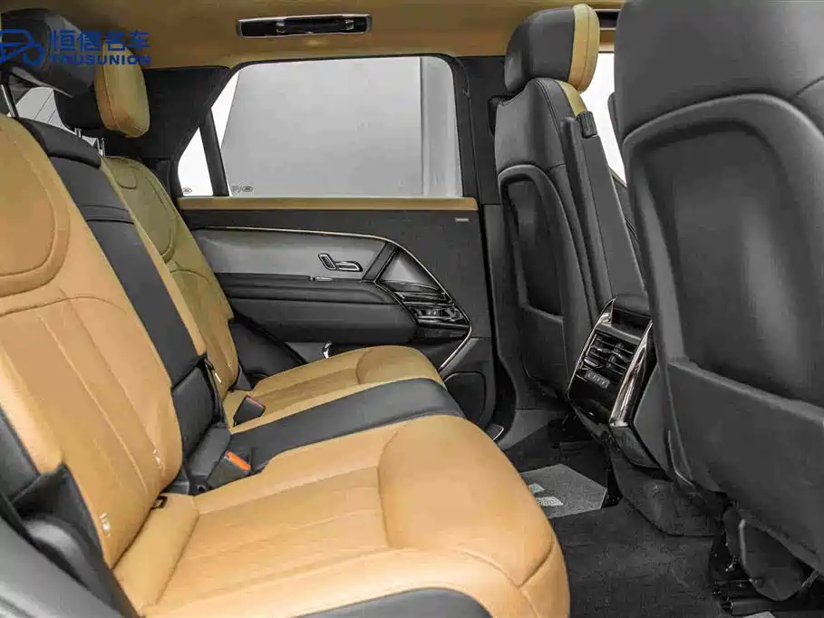 Land Rover Sport 2023 — фото 16