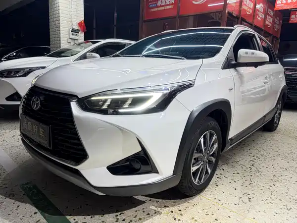 Toyota Yaris L 2023