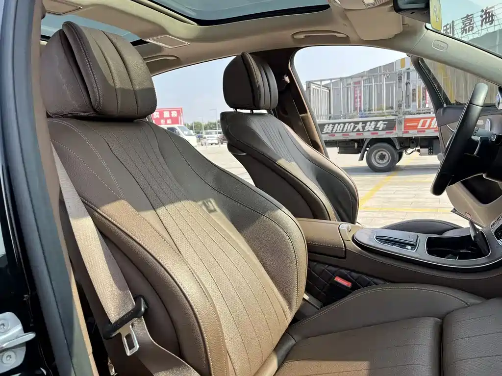 Mercedes-Benz E-Class 2022 — фото 31