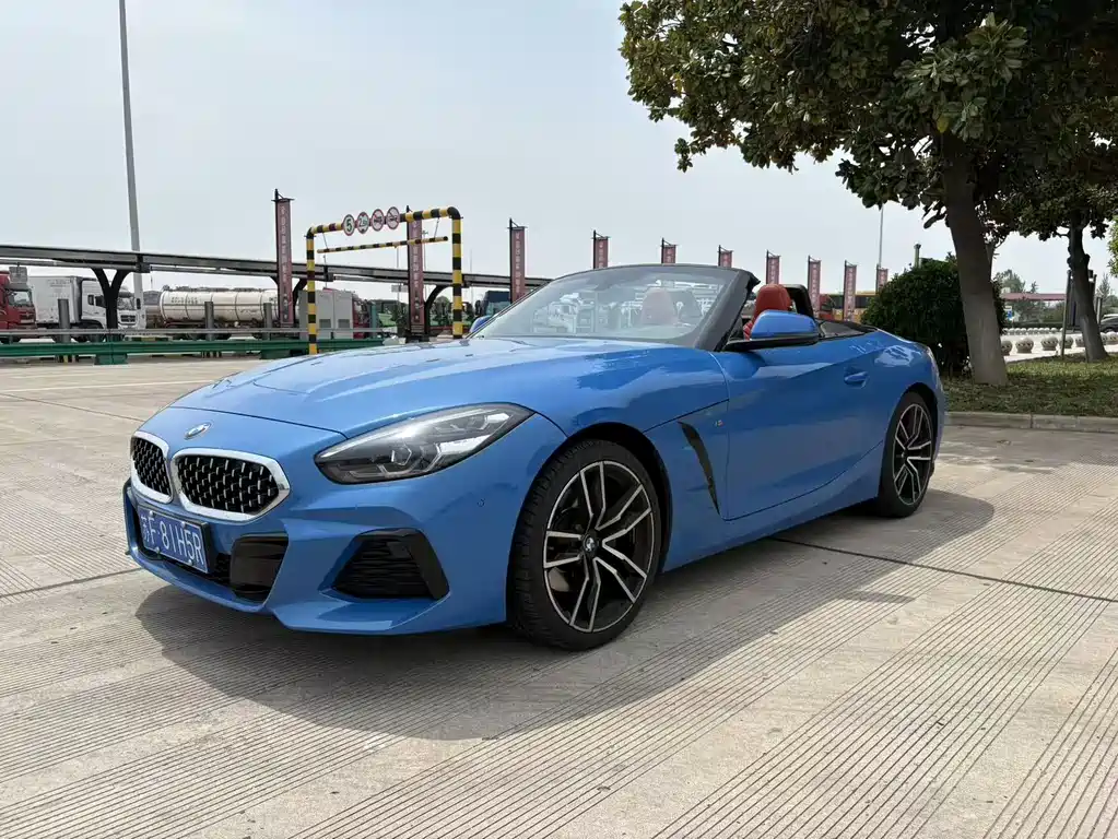 BMW Z4 2022 — фото 3