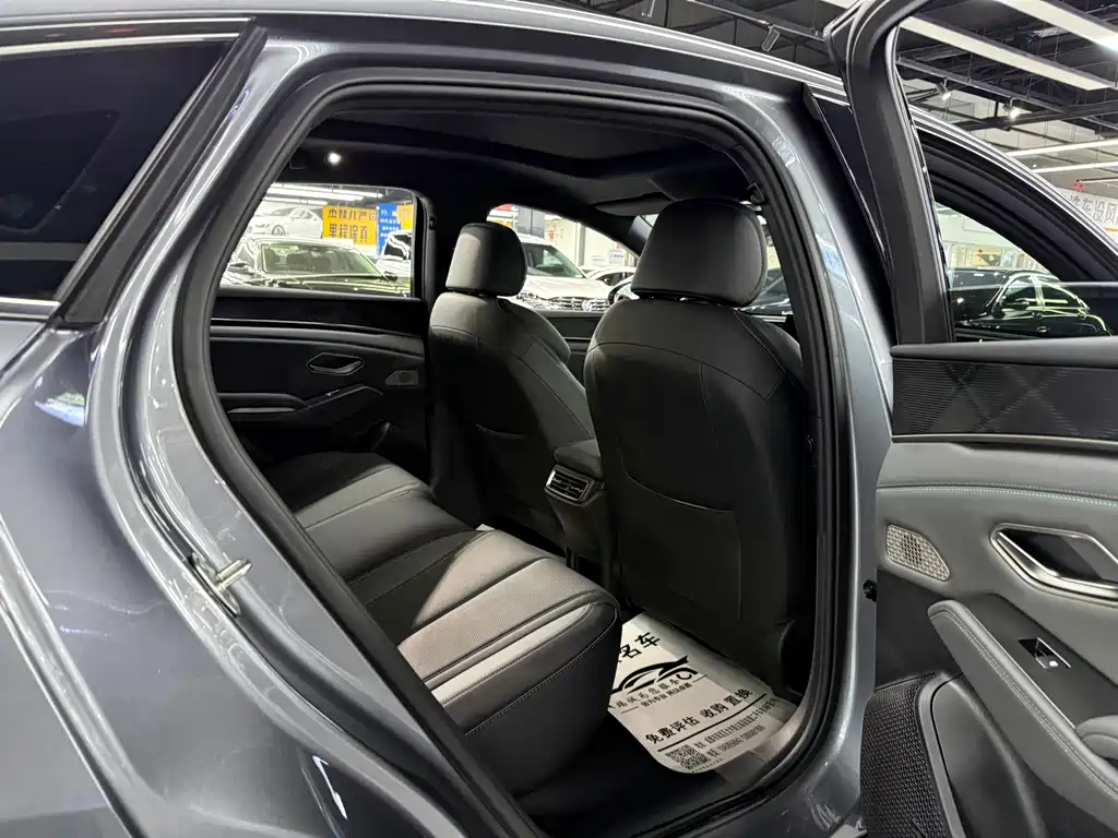 BYD Qin L 2025 — фото 10
