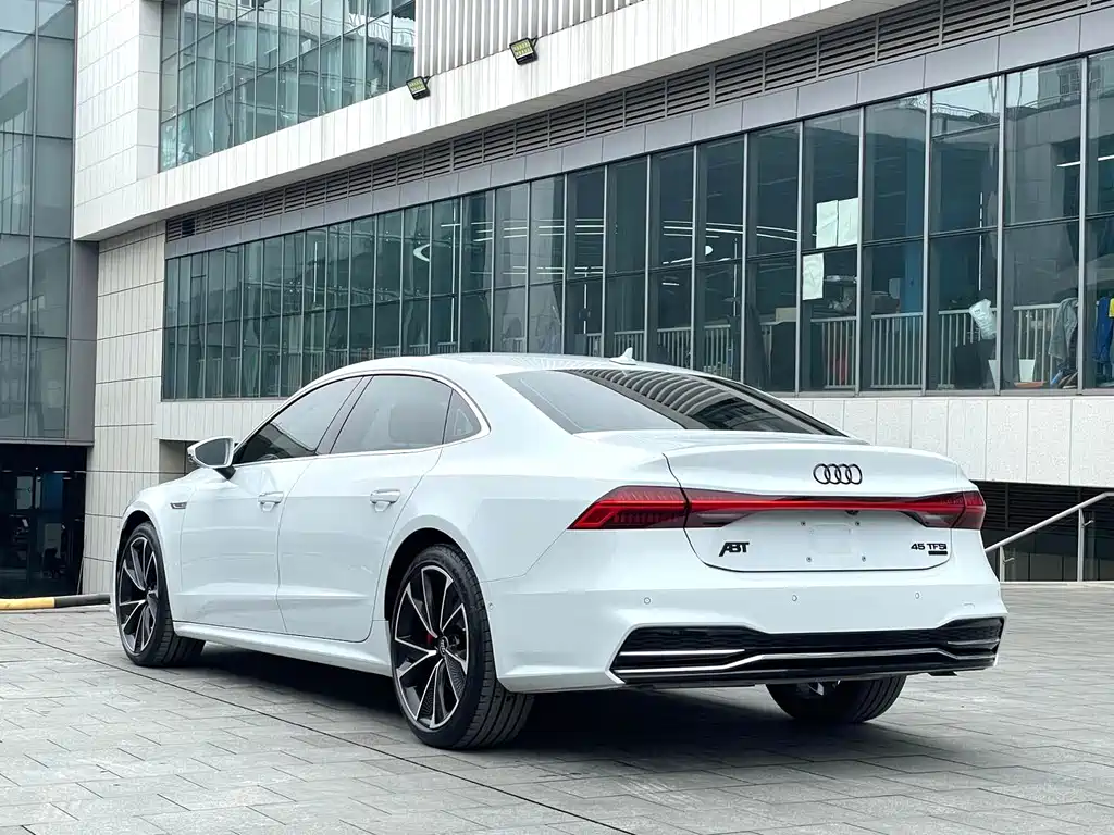 Audi A7L 2024 — фото 7