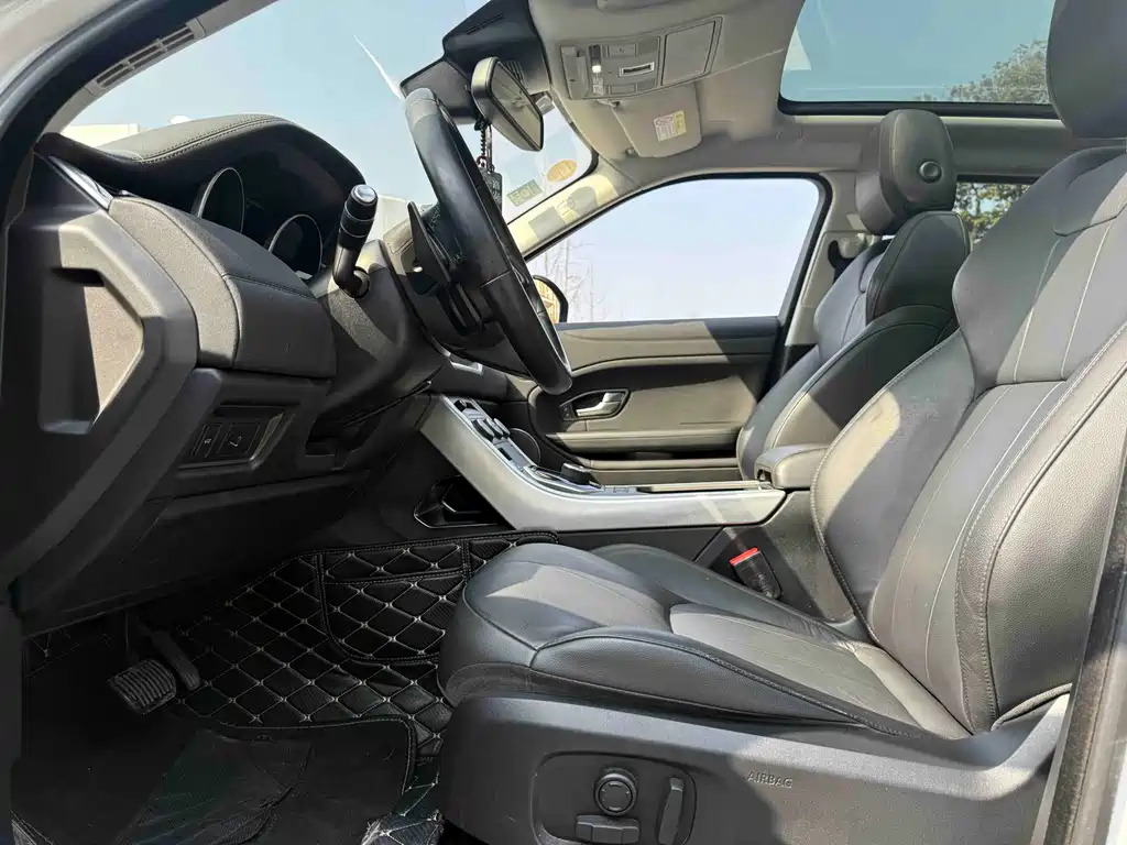 Land Rover Evoque 2018 — фото 5