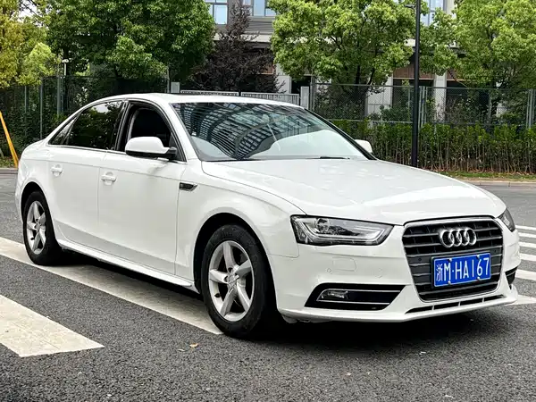 Audi A4L 2014