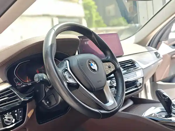 BMW 5 Series 2021