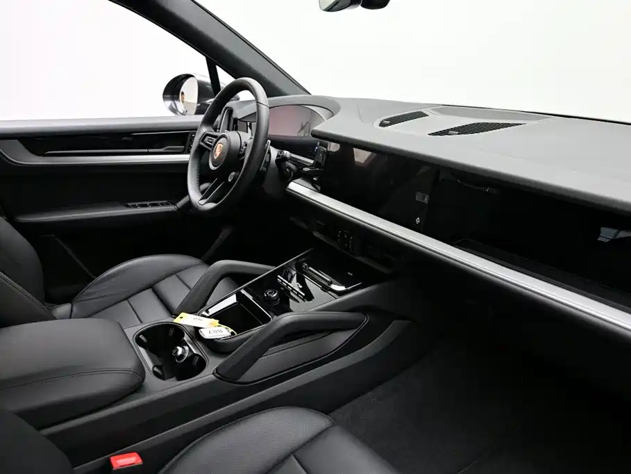 Porsche Cayenne 2025 — фото 11