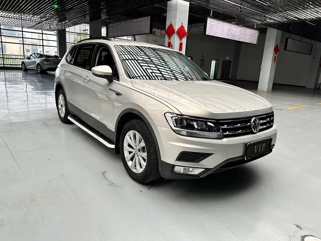 Volkswagen Tiguan L 2019 — фото 3
