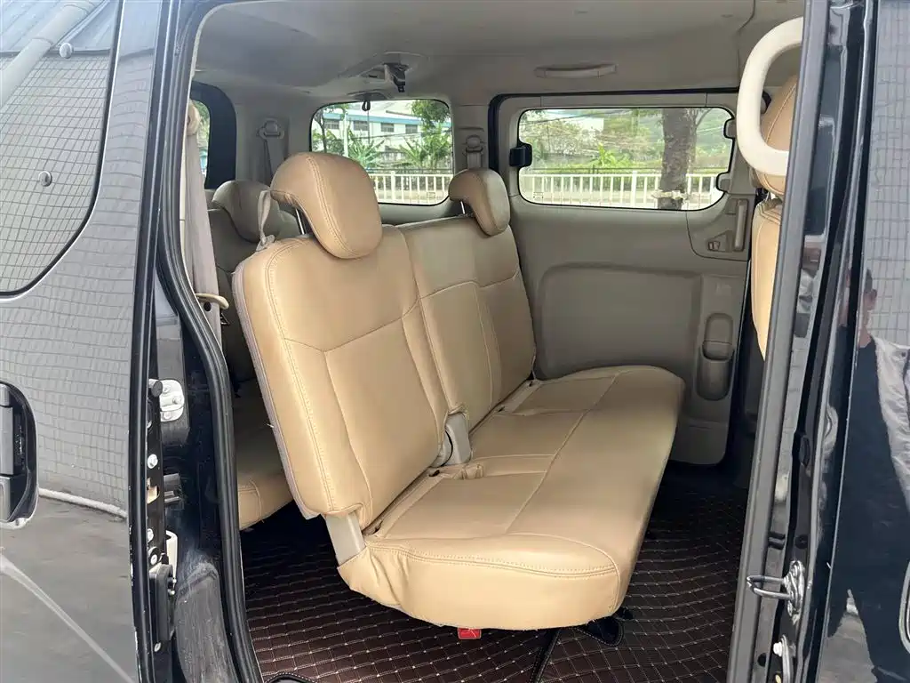 Nissan NV200 2018 — фото 12