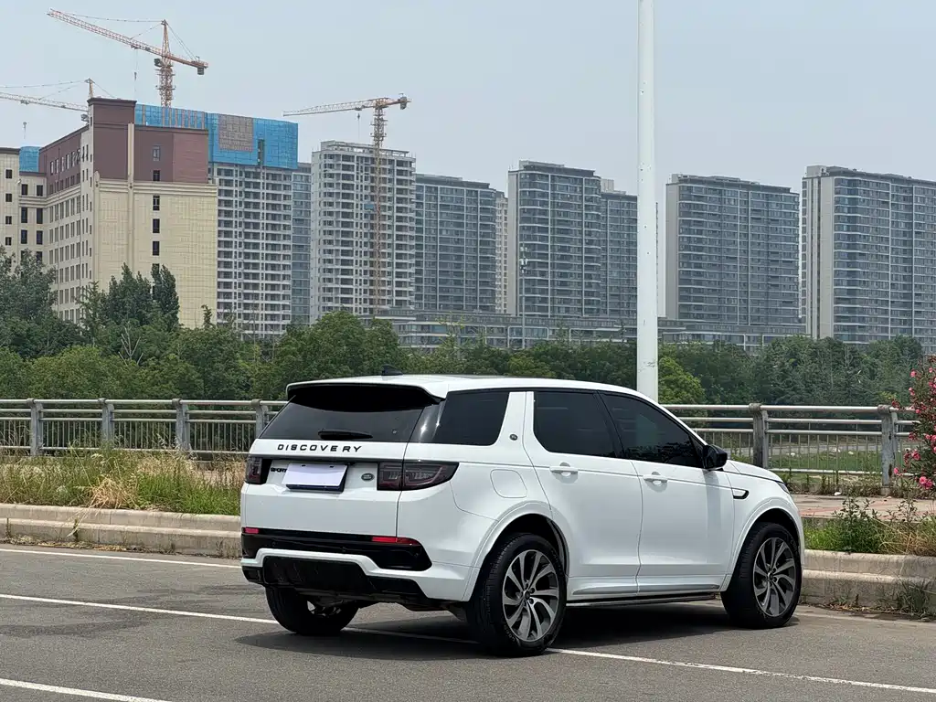 Land Rover Discovery Sport 2024 — фото 31