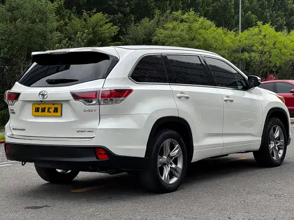 Toyota Highlander 2017