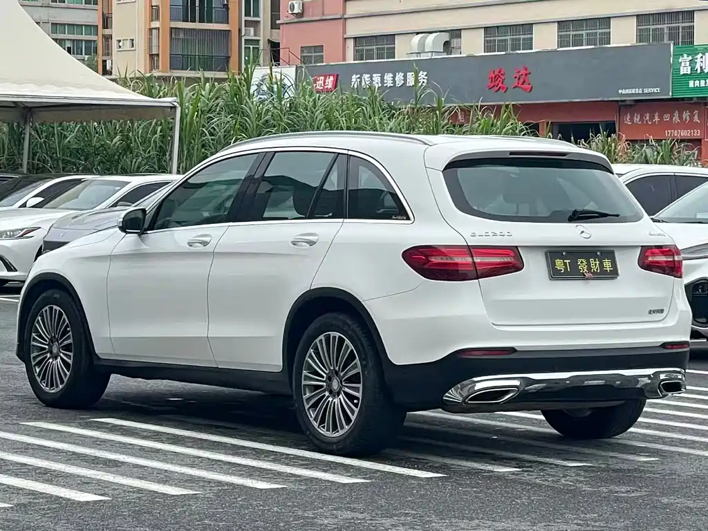 Mercedes-Benz GLC 2017 — фото 8